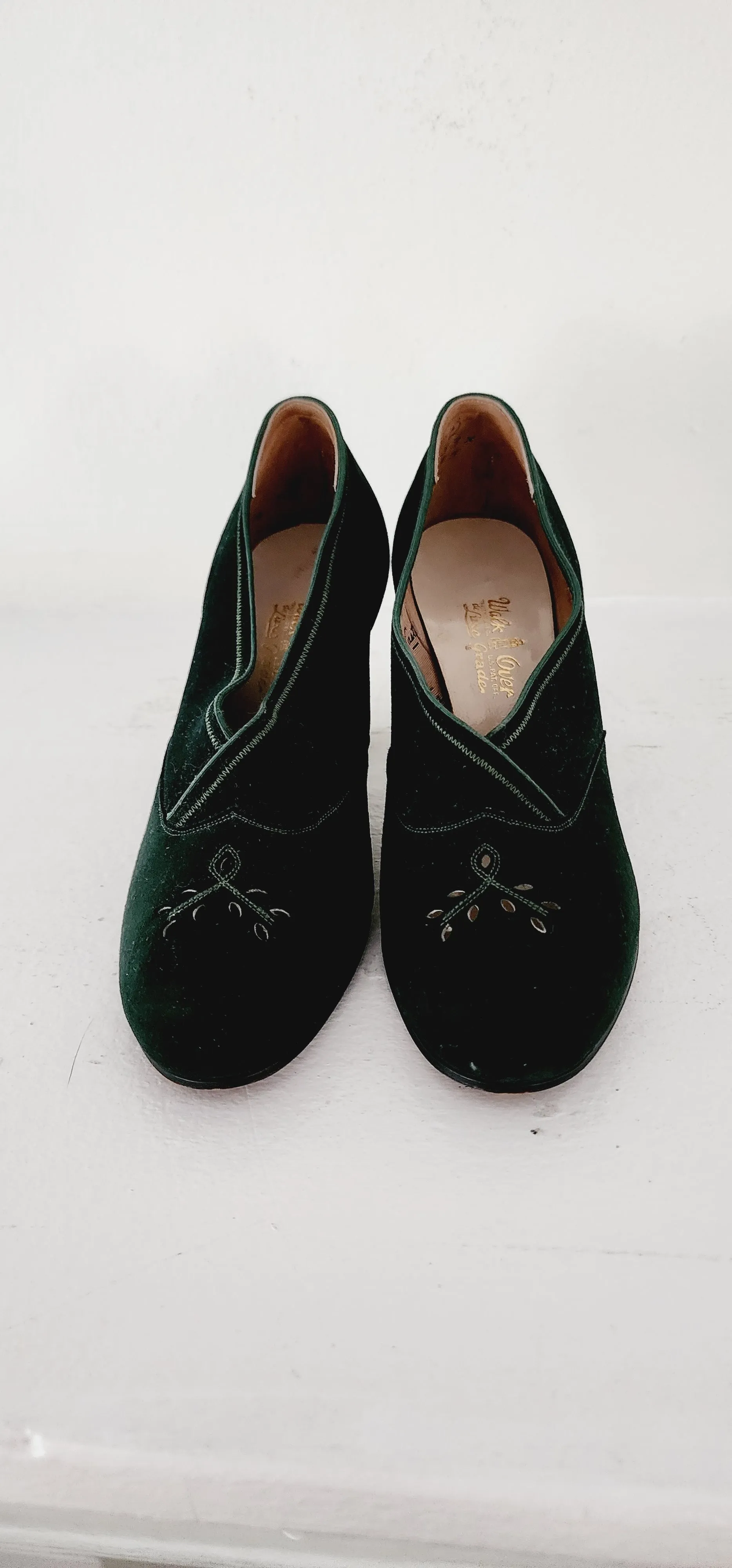 40s Green Suede Shoes High Heel Pumps by Walk Over size 5