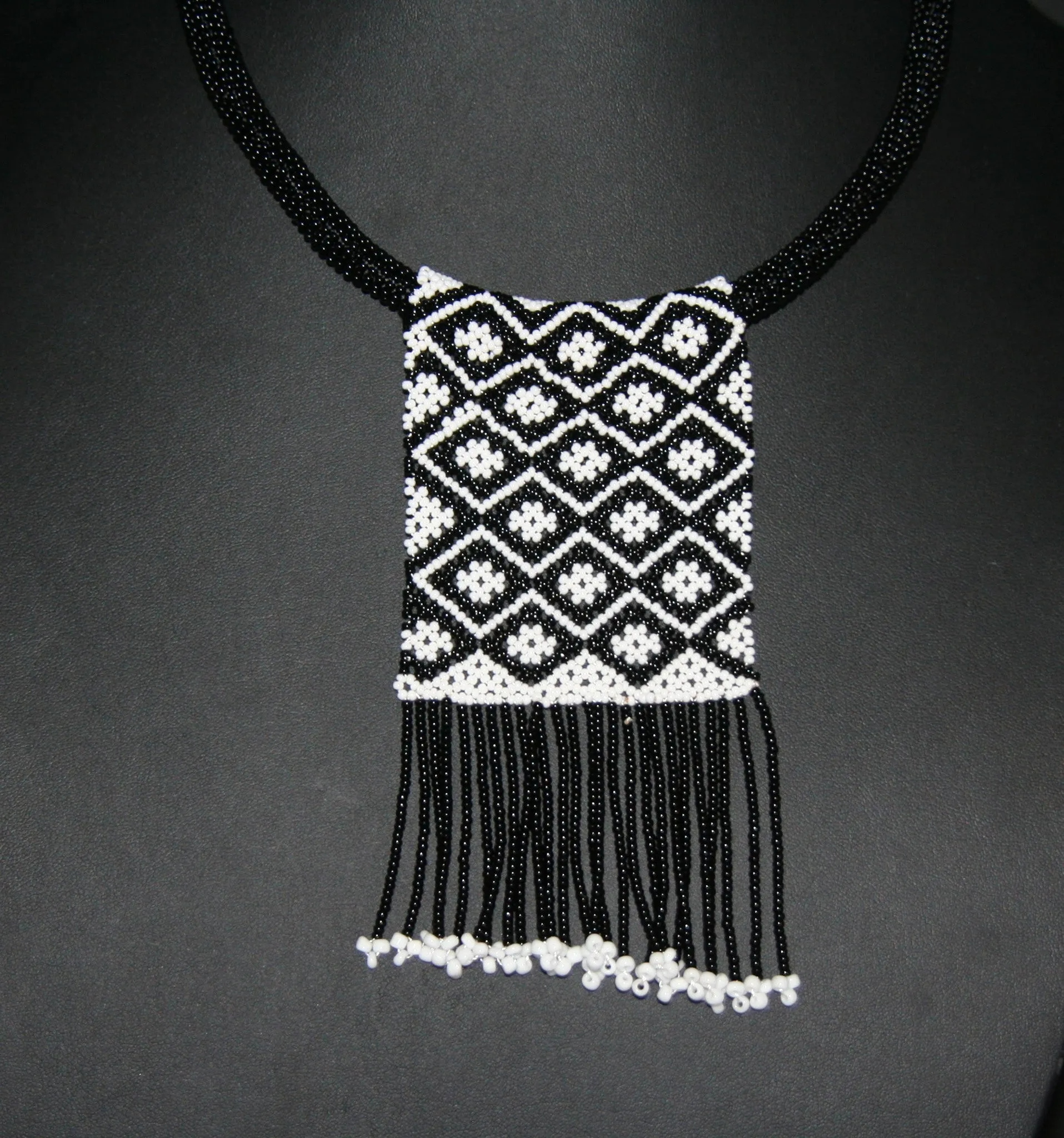 African Zulu Love Letter Beaded Choker Necklace Black & White Flower Design