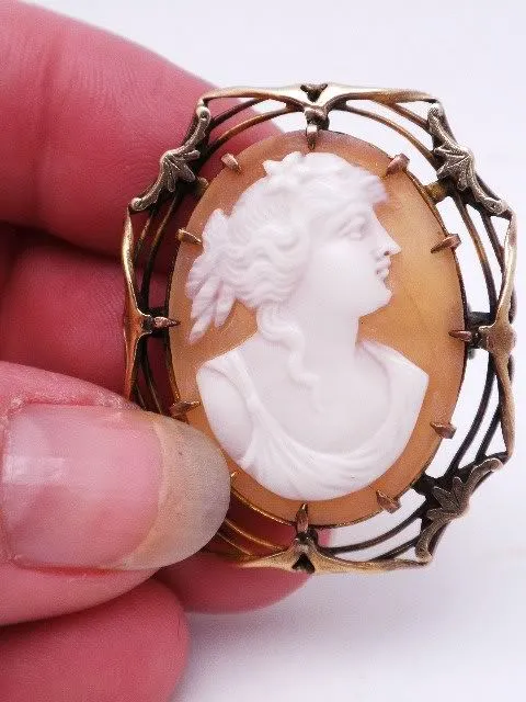 Antique Victorian Gold Filled Shell Cameo Brooch
