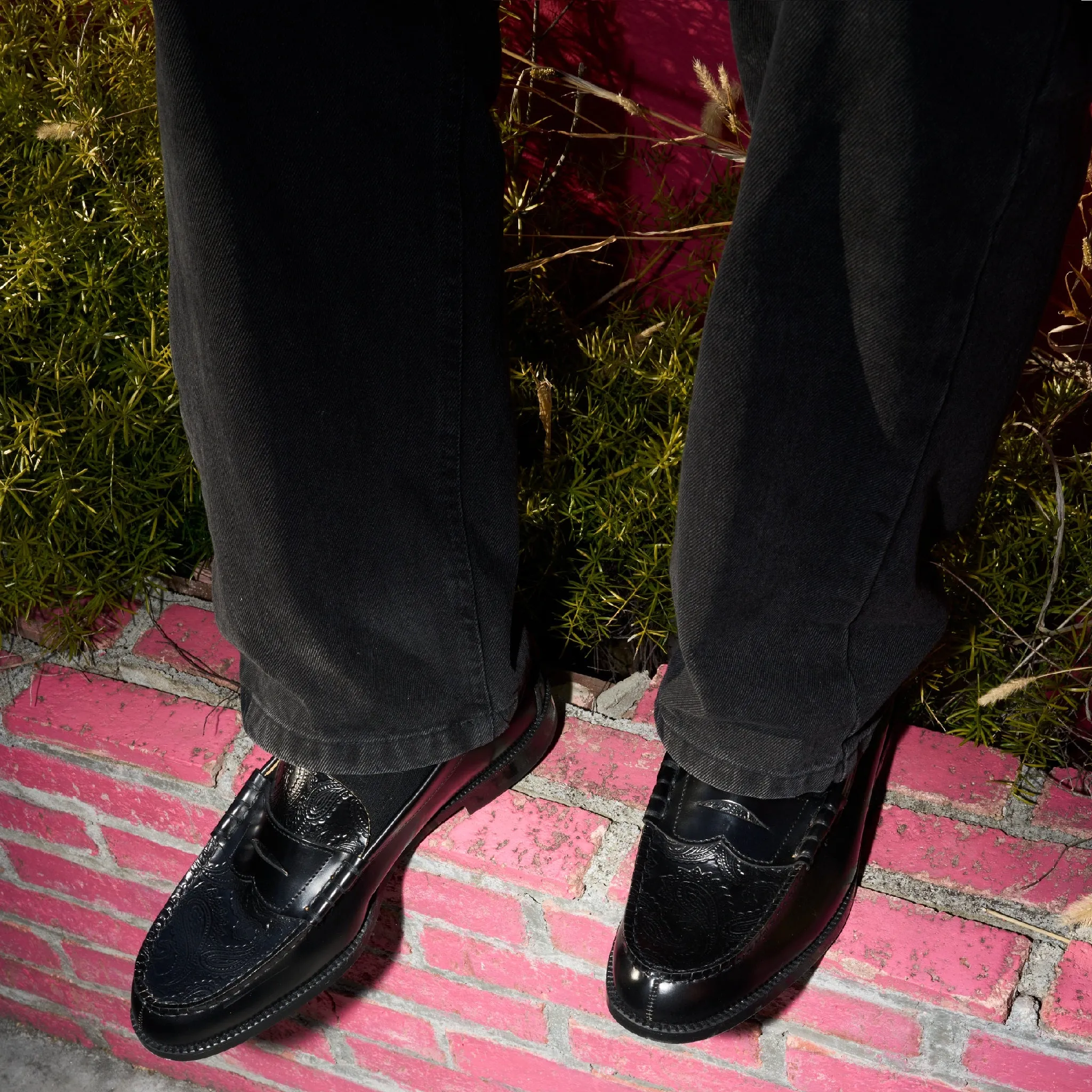 【B-Grade】MENS EMBOSSED LOAFERS / BLACK BLACK PAISLEY