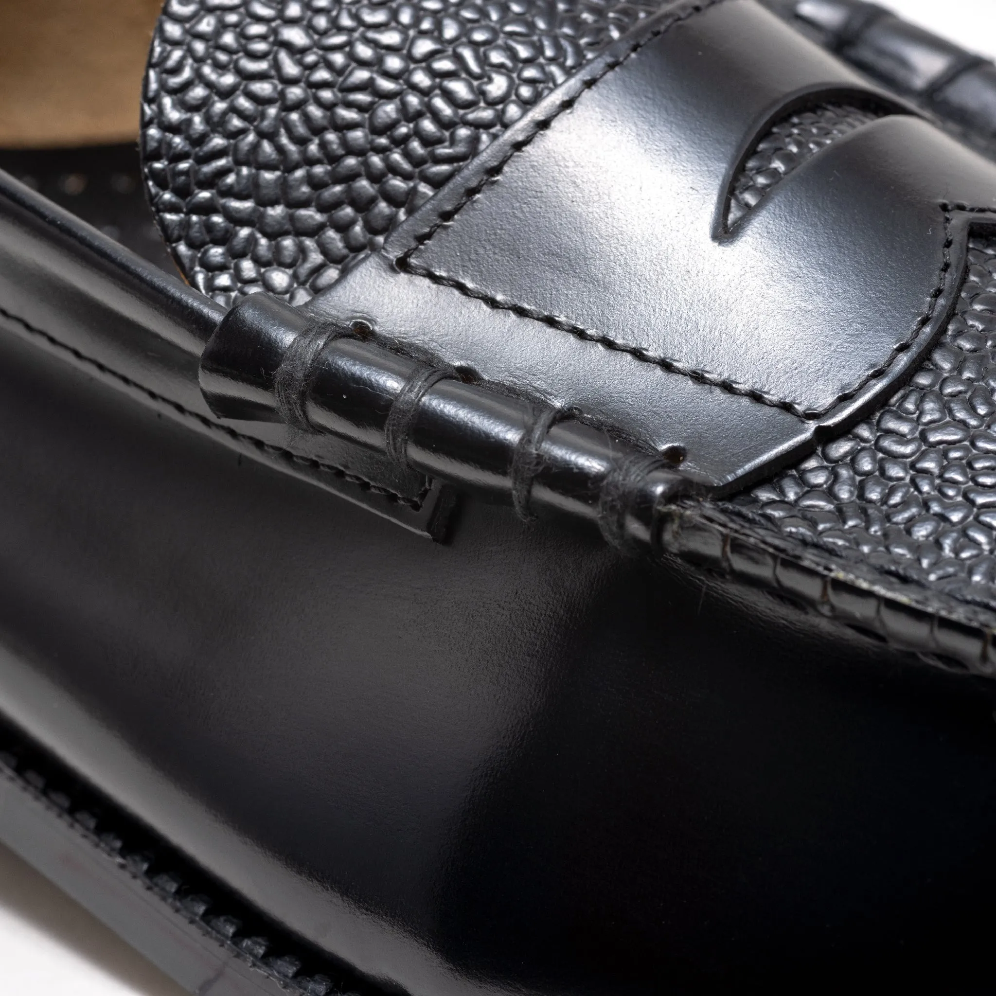 【B-Grade】MENS EMBOSSED LOAFERS / BLACK BLACK SCOTCH GRAIN