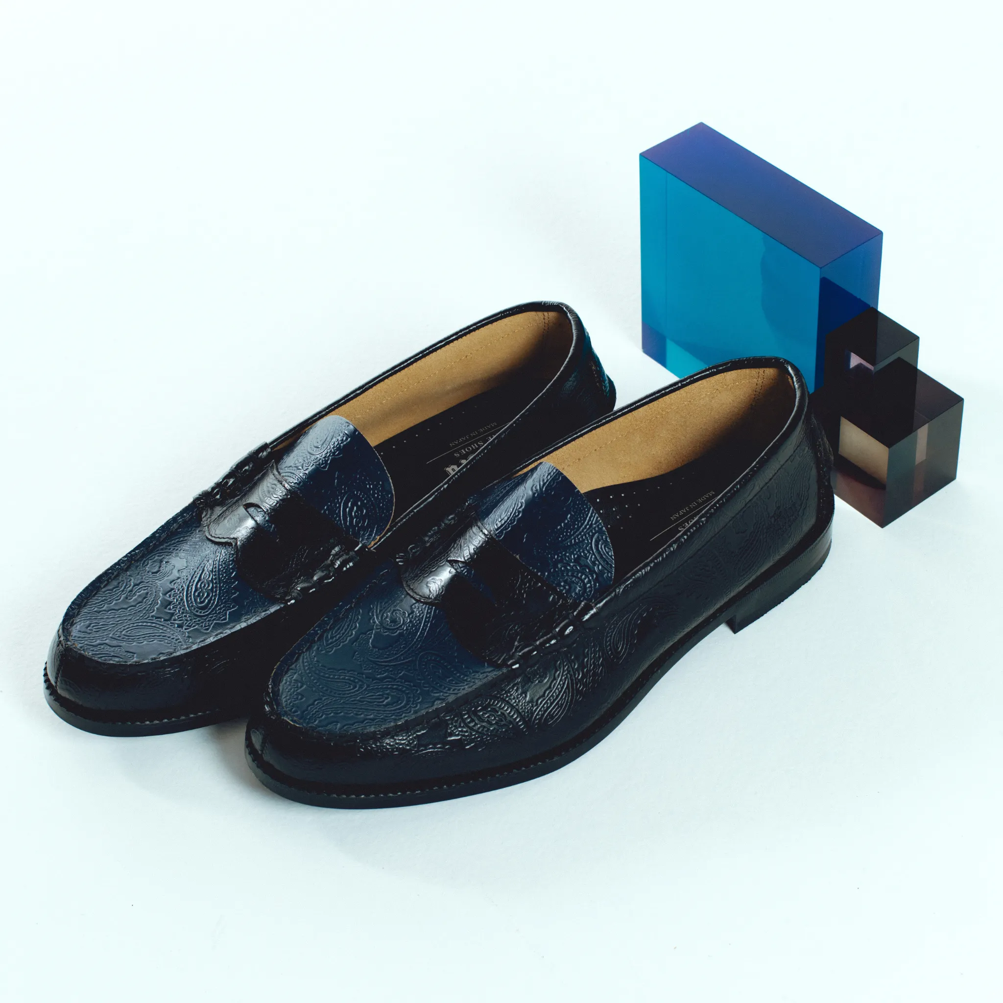 【B-Grade】MENS EMBOSSED LOAFERS / BLACK NAVY PAISLEY