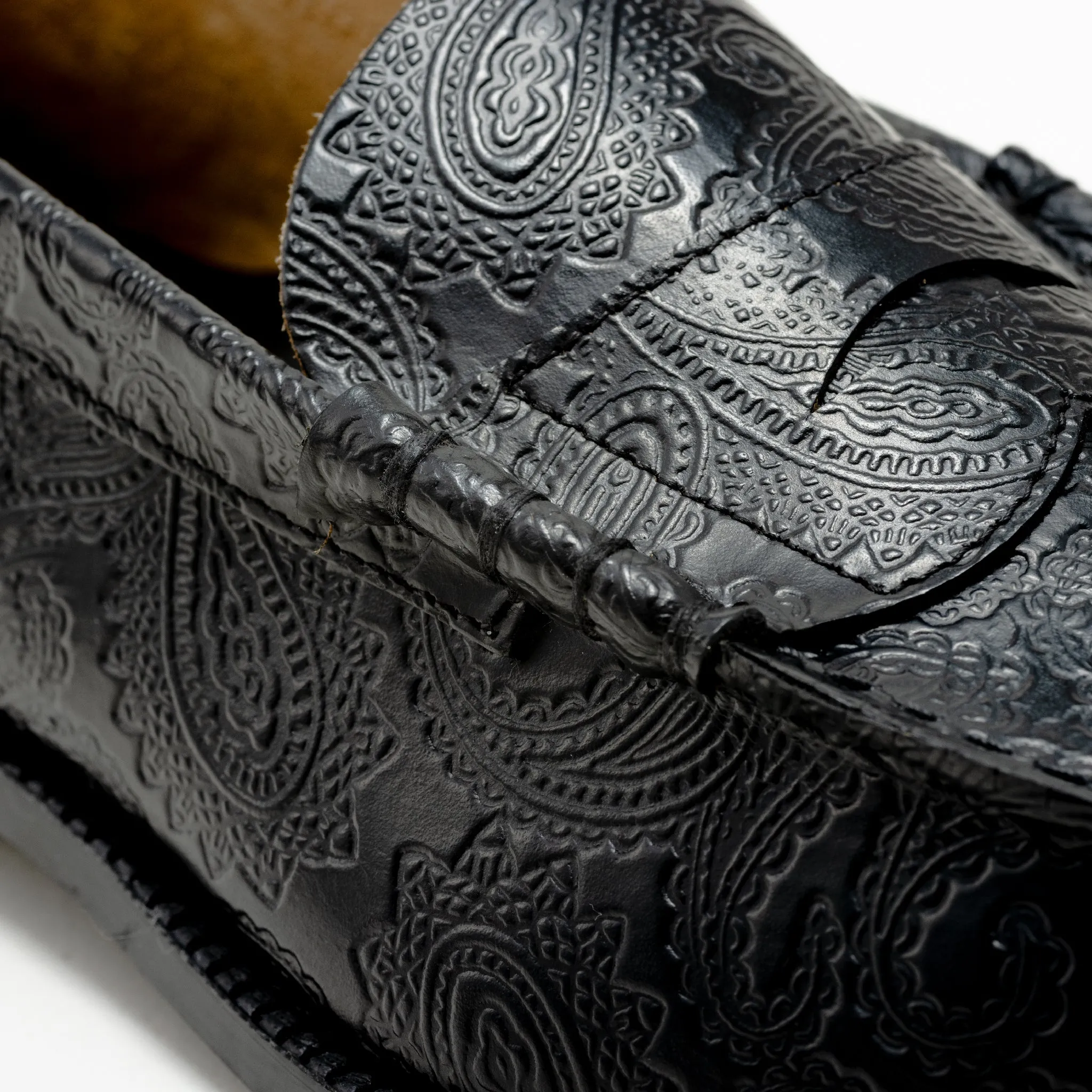 【B-Grade】MENS EMBOSSED LOAFERS / BLACK PAISLEY