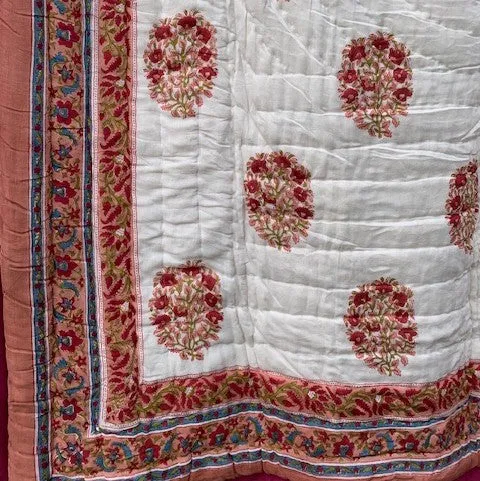 Beautiful Quilt -Alexandra-Medium