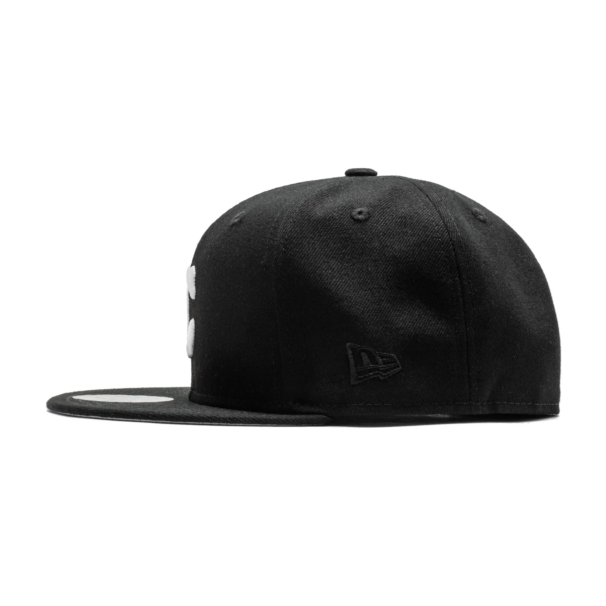 Capsule Casper Logo x New Era Fitted Cap Black