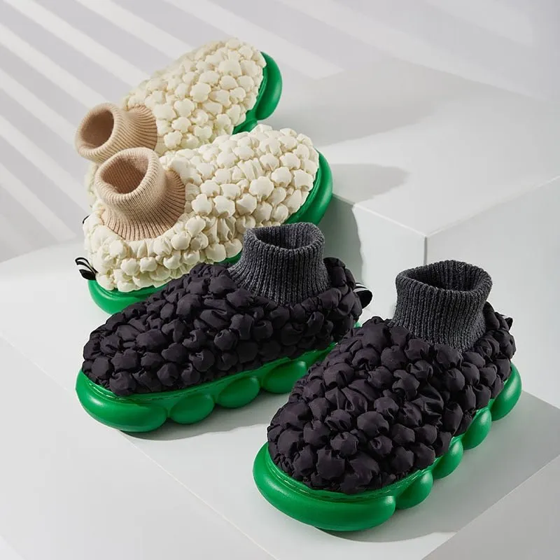 Comwarm Winter Plush Slippers: Polka Dot, Flat Heel