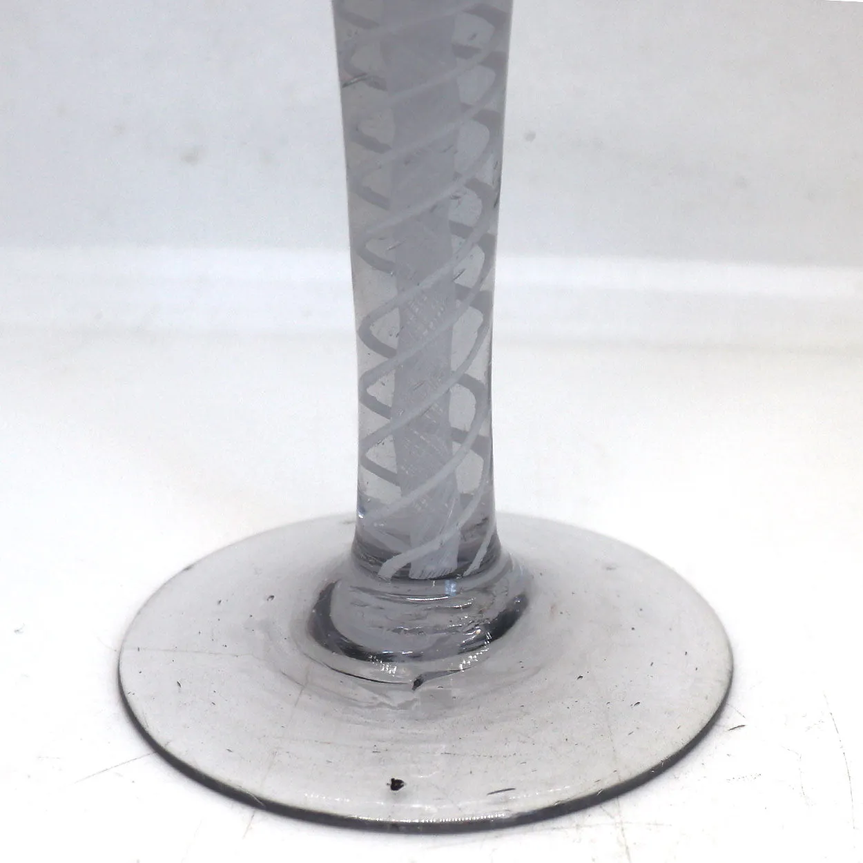 Early Double-Series Cotton Twist Stem Wine Glass
