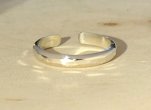 Hammered Style Sterling Silver Toe Ring