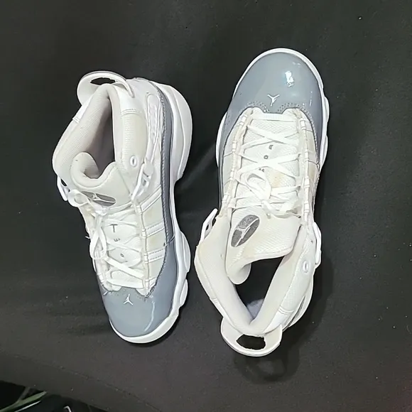 Jordan 6 Rings Basketball Shoes Size 2.5 Youth (Big Kids)