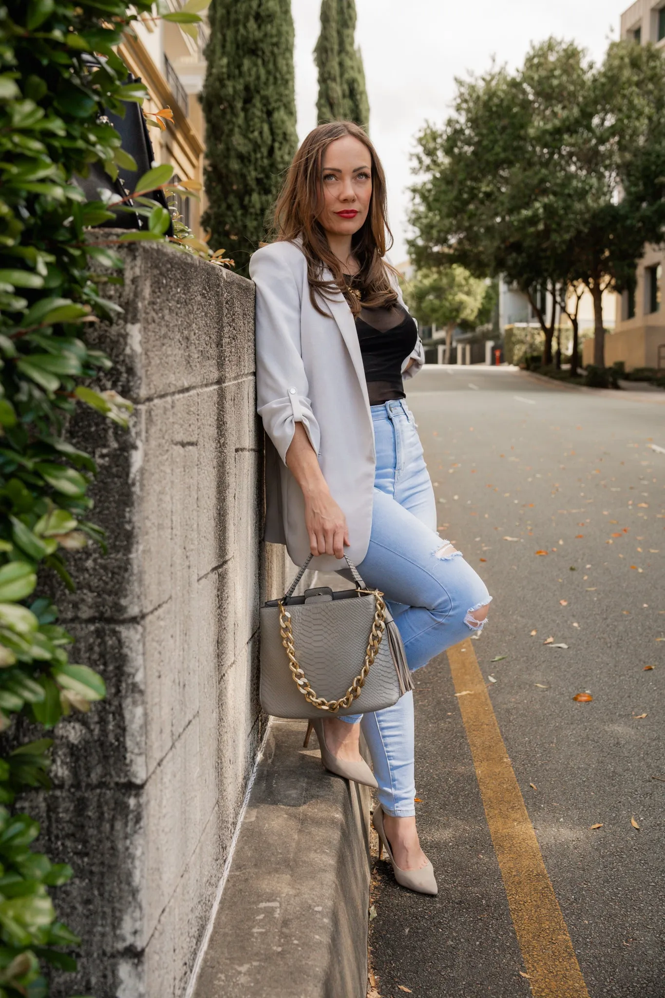 Leather handbag with Gold Chain - Marlene Taupe