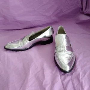 Mara & Mine Camilla Silver Metallic Women's Snakeskin Loafers - Size 7.5