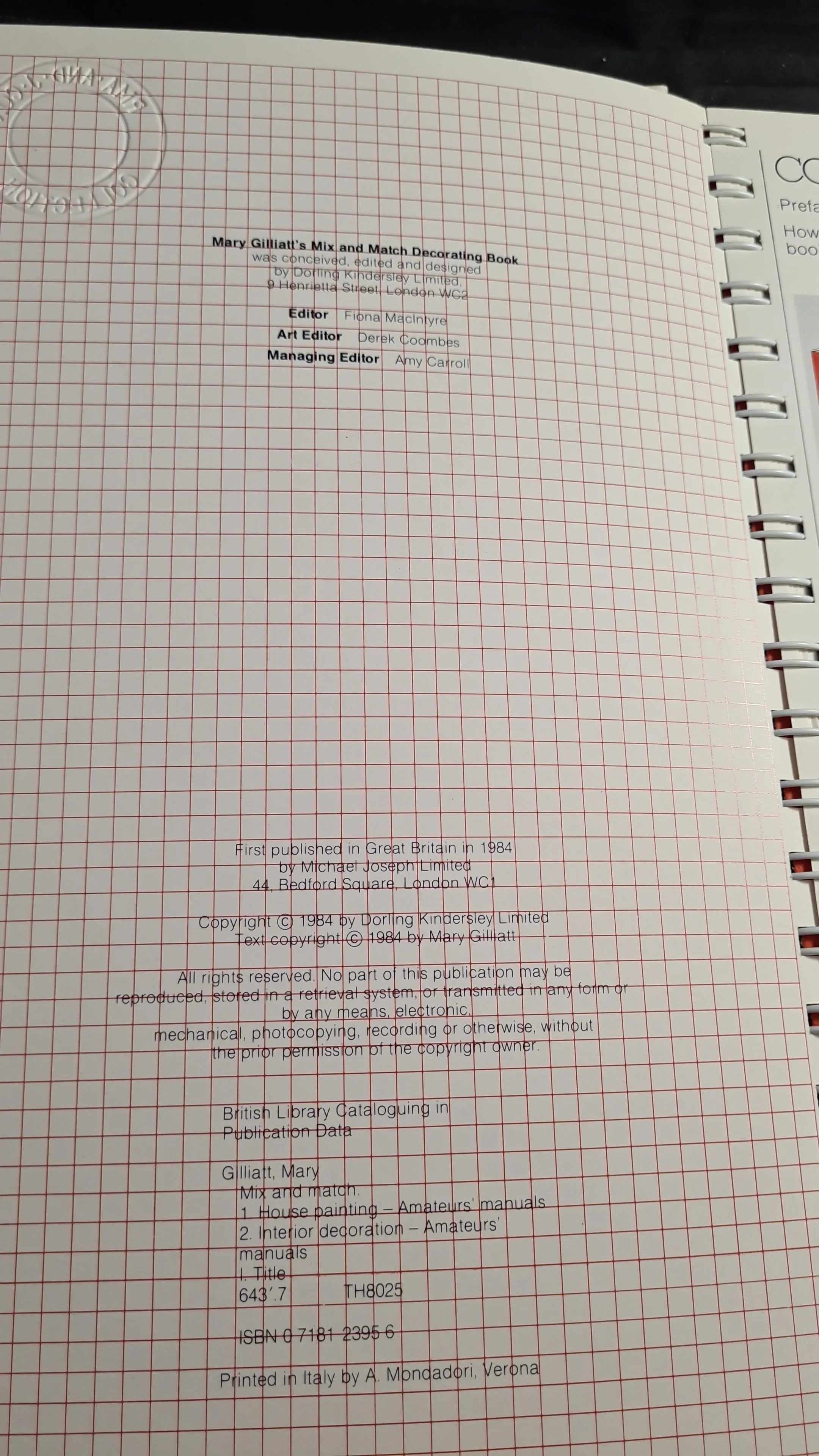 Mary Gilliants Mix & Match Decorating Book, Michael Joseph, 1984