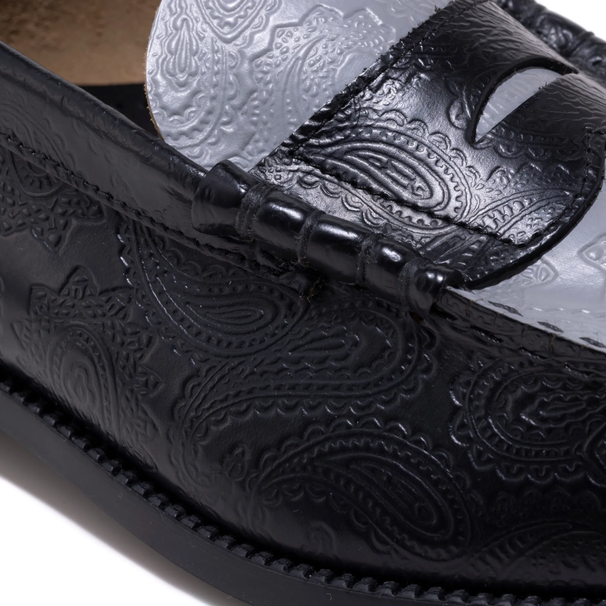 MENS EMBOSSED LOAFERS / BLACK GRAY PAISLEY