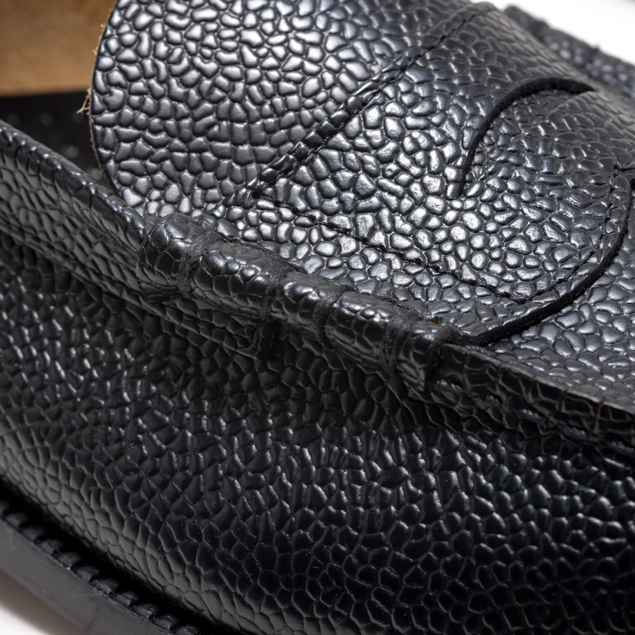 MENS EMBOSSED LOAFERS / BLACK SCOTCH GRAIN