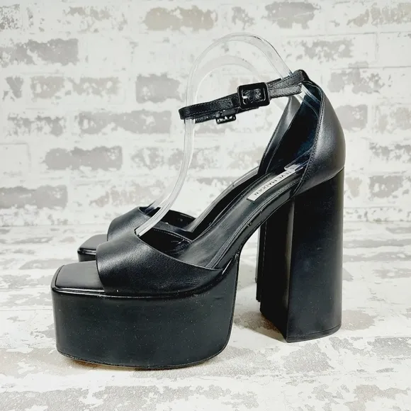 NEW Steve Madden Kassiani Black Slip On Ankle Strap Platform Sandals W497