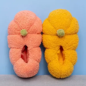 Pumpkin Plush Indoor Slippers: Warm, Winter Footwear