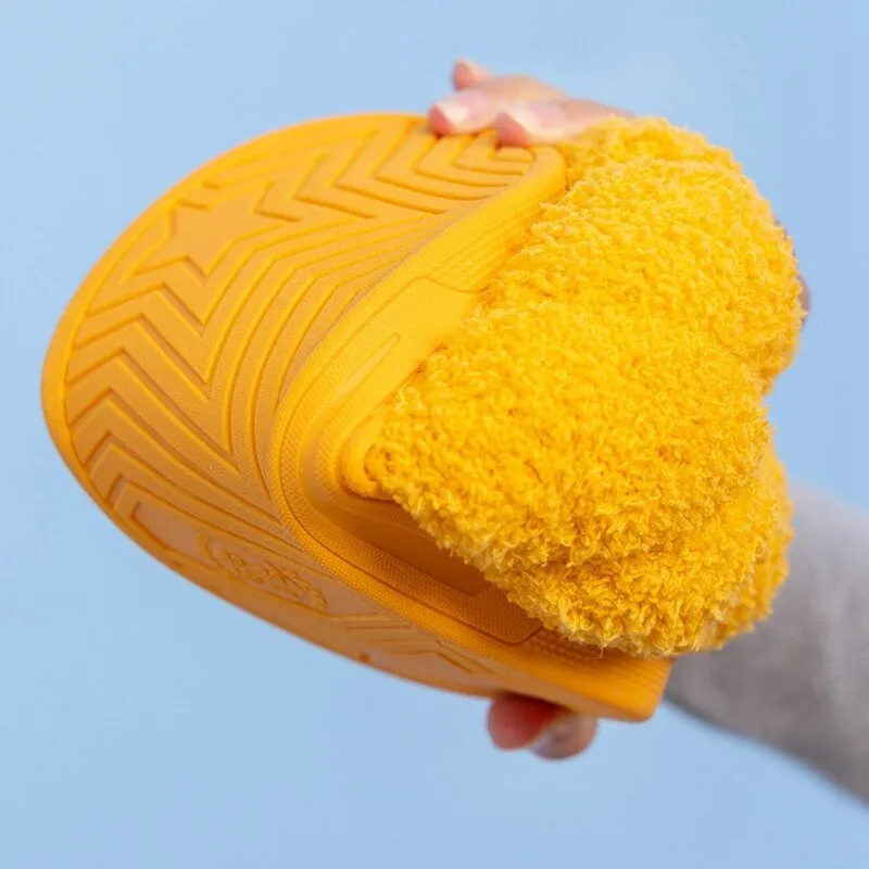 Pumpkin Plush Indoor Slippers: Warm, Winter Footwear