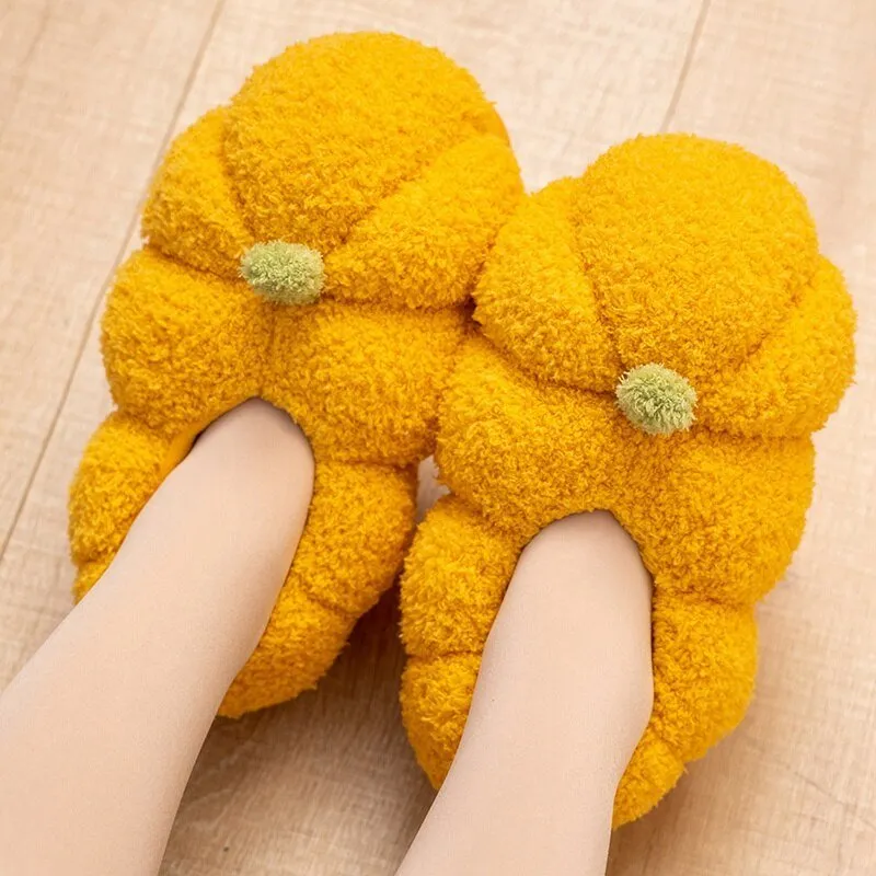 Pumpkin Plush Indoor Slippers: Warm, Winter Footwear