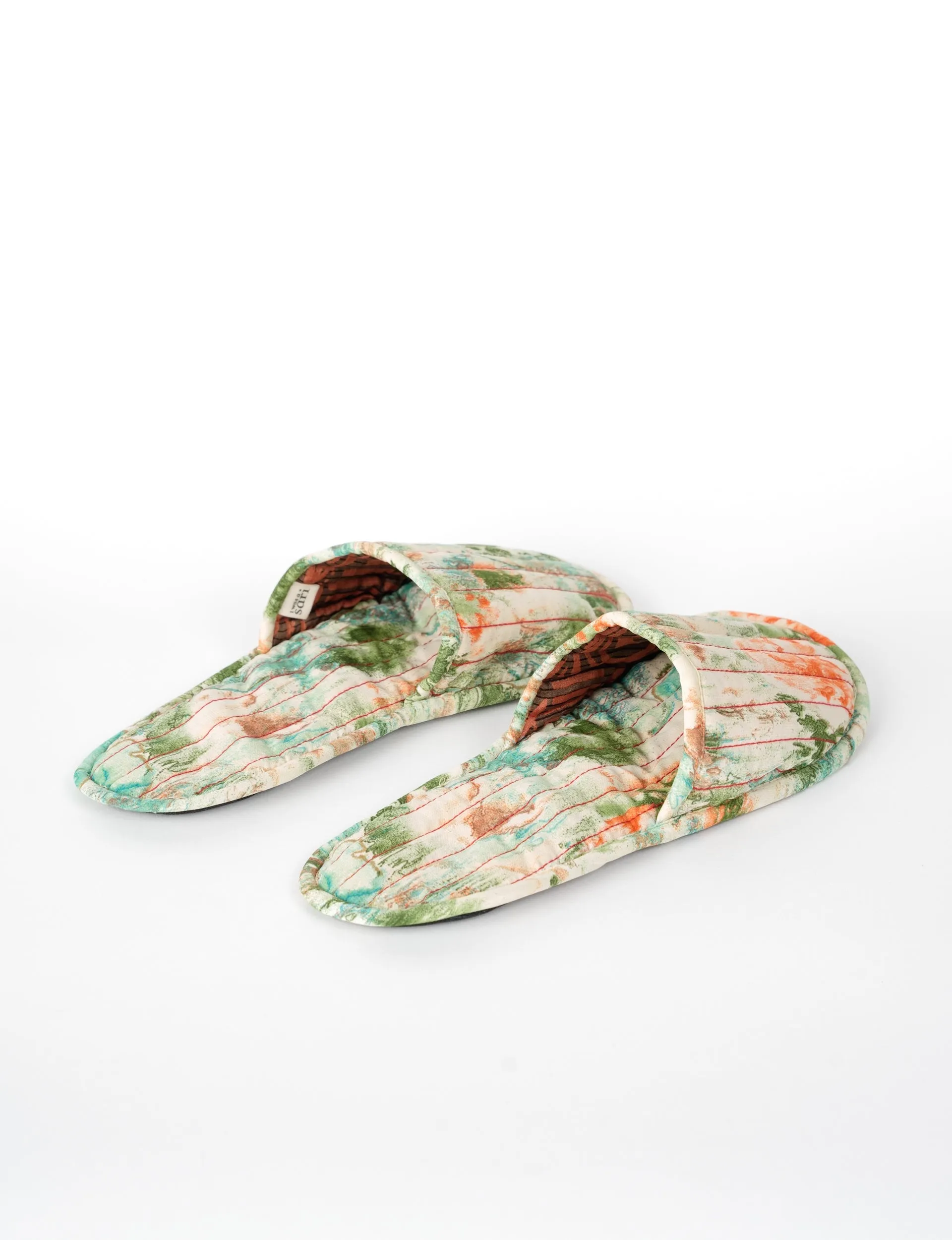 QUILTED SLIPPERS