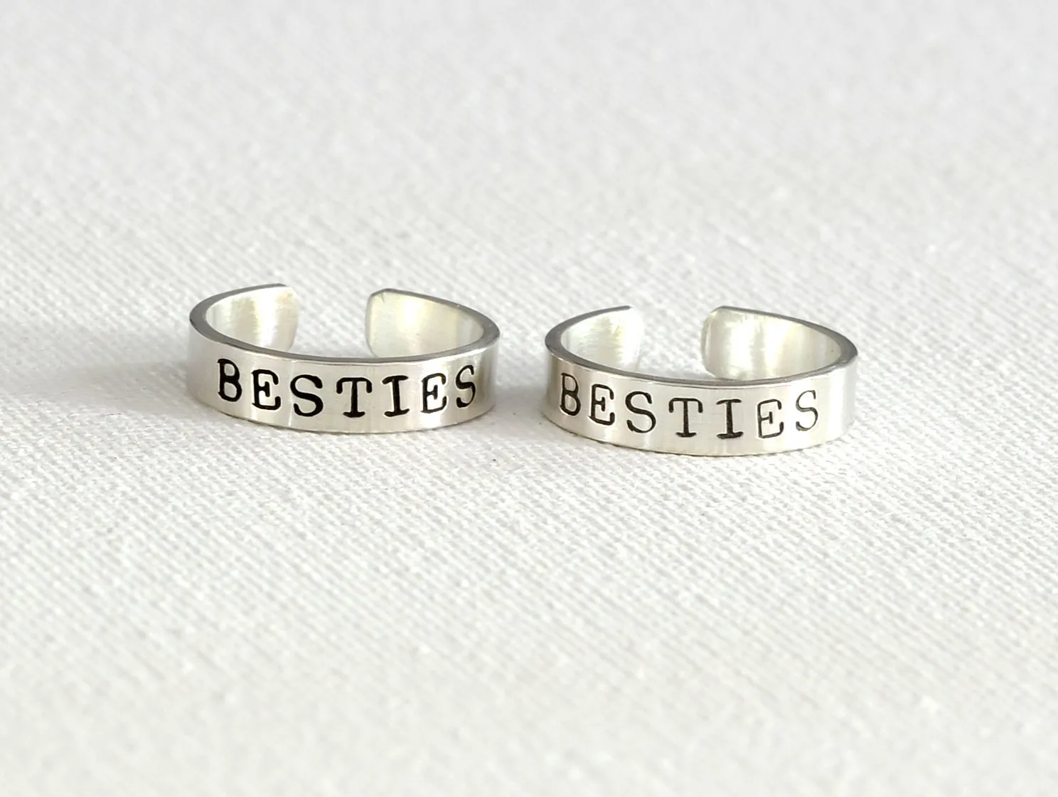 Sterling silver besties toe ring