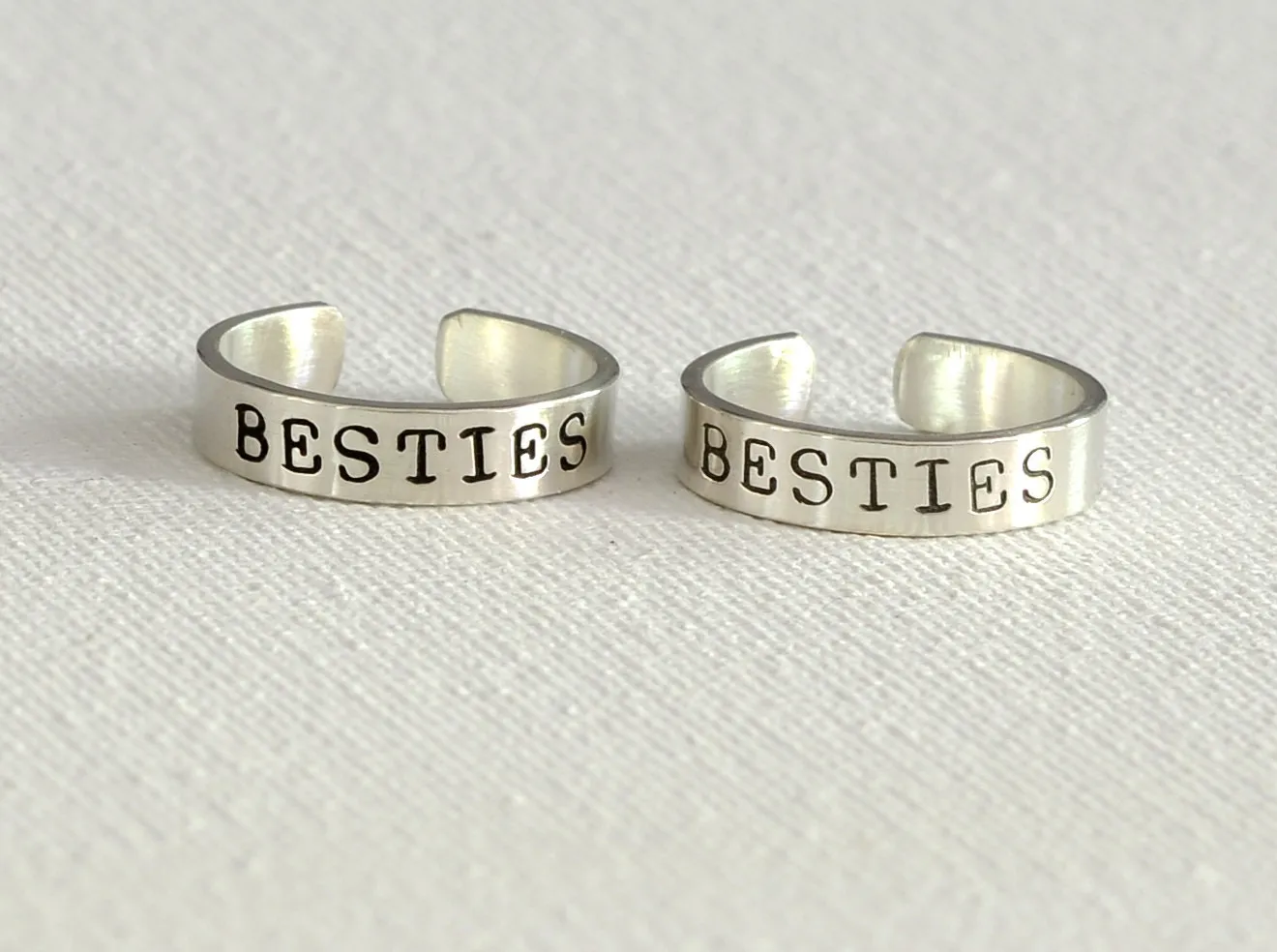 Sterling silver besties toe ring