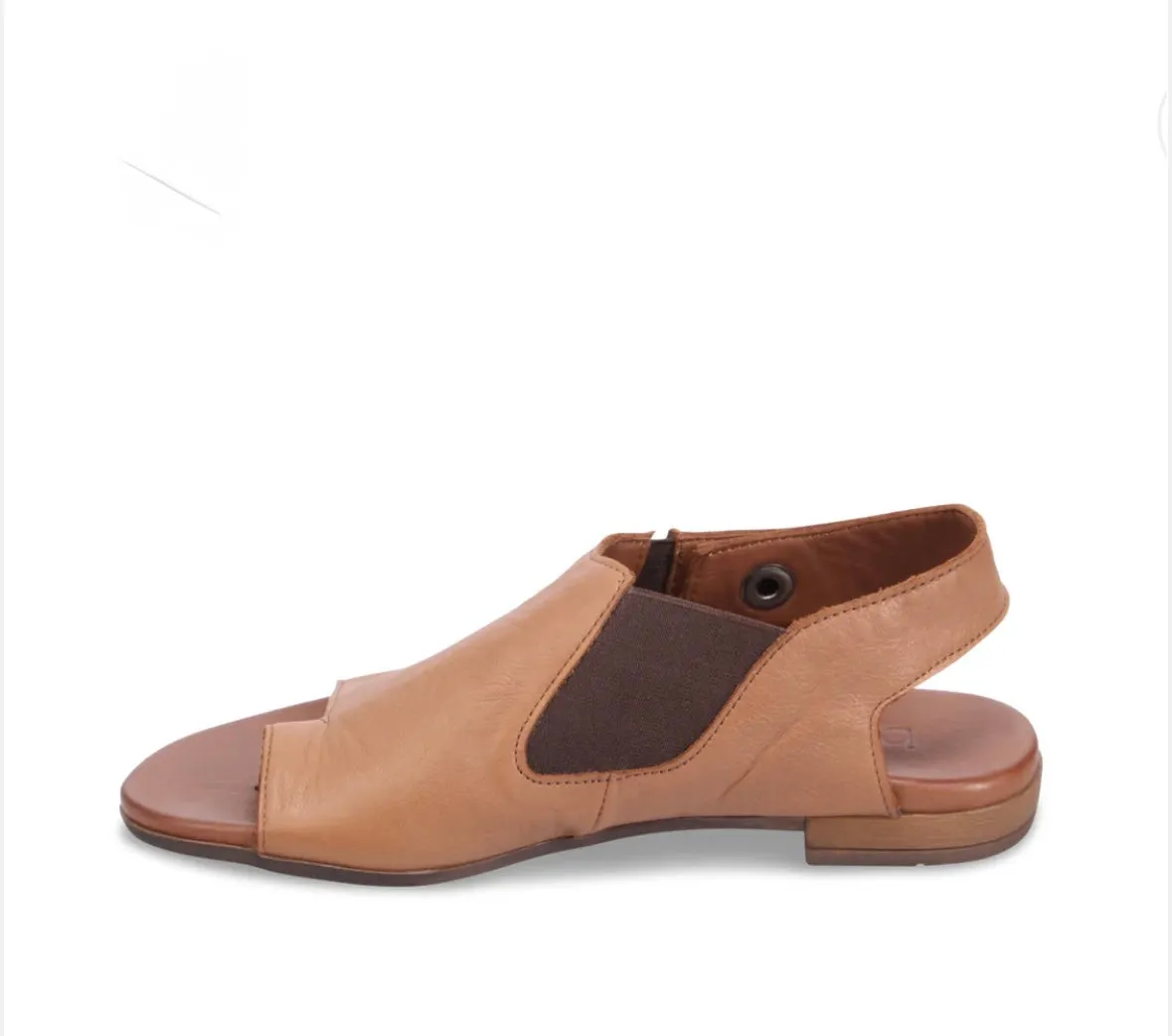 Tessie | Walnut