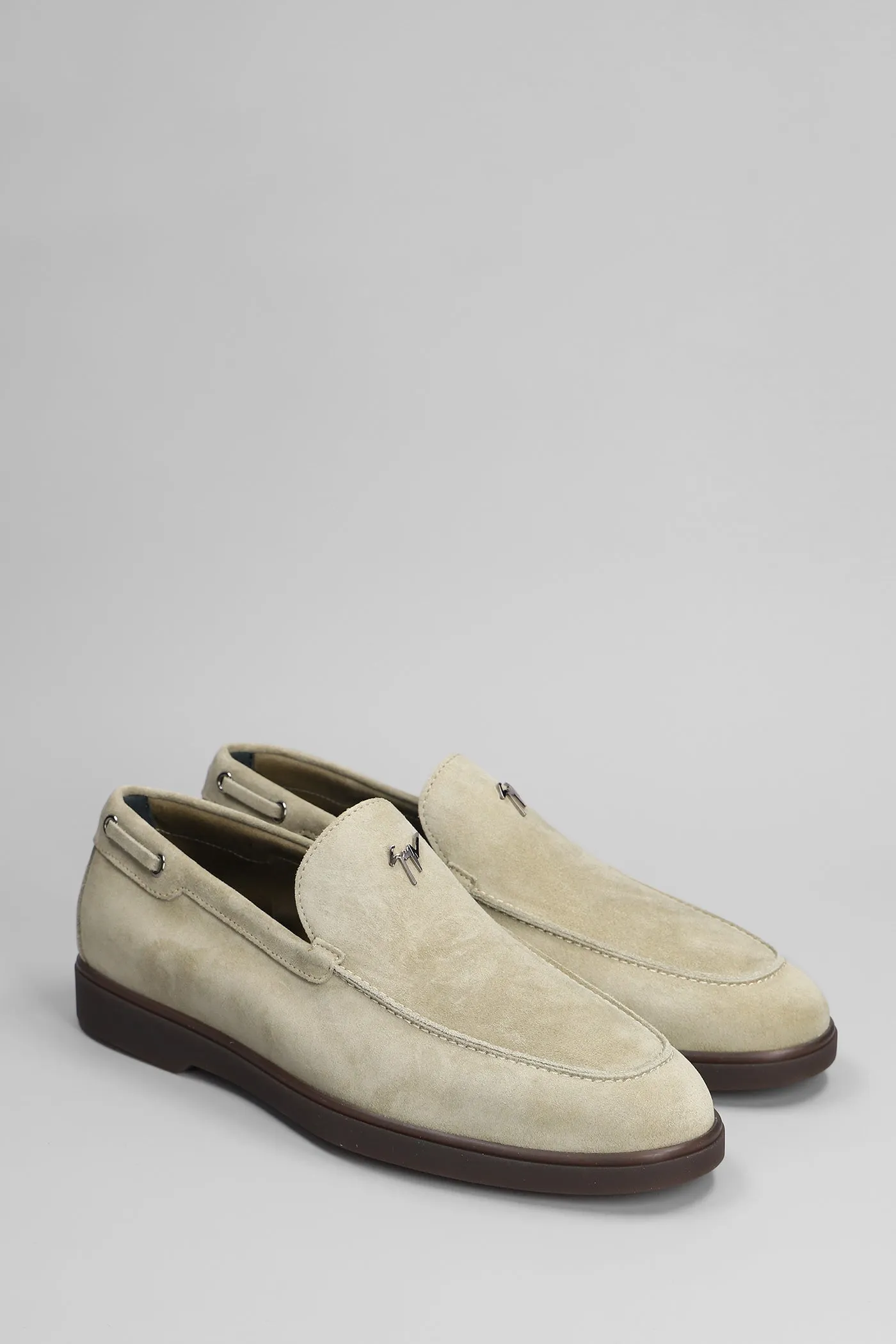 The maui Loafers in taupe suede