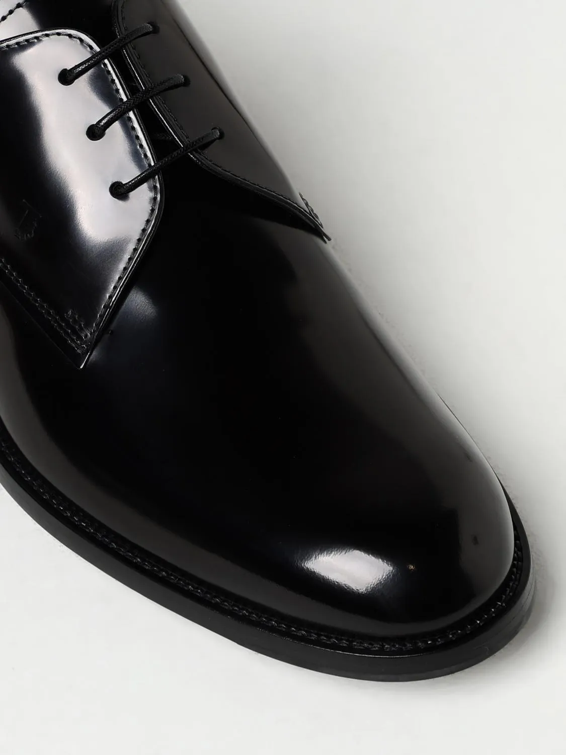 Tod's Brogue Shoes Men Black
