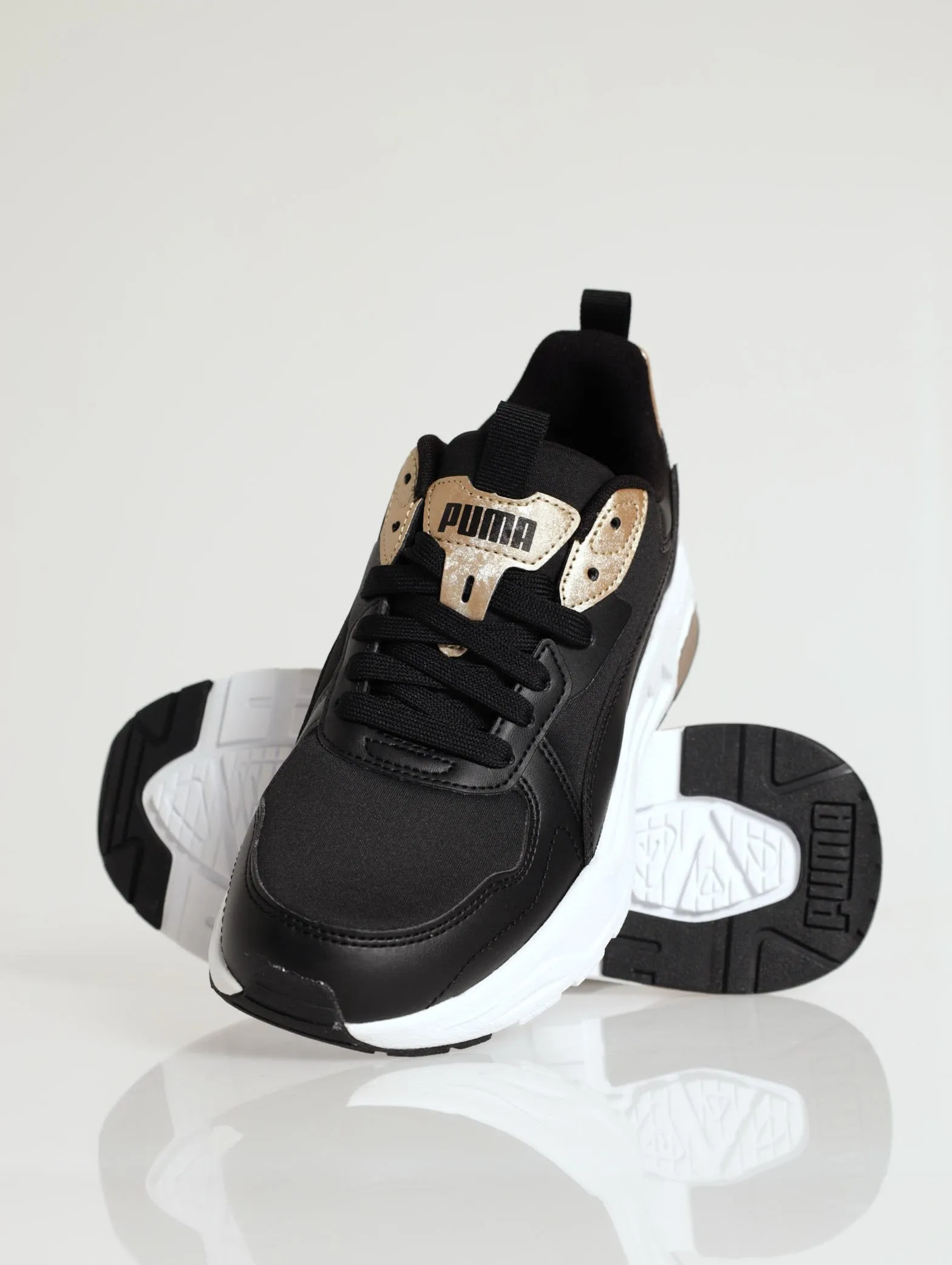 Trinity Lite Space Metallic Sneaker - Black
