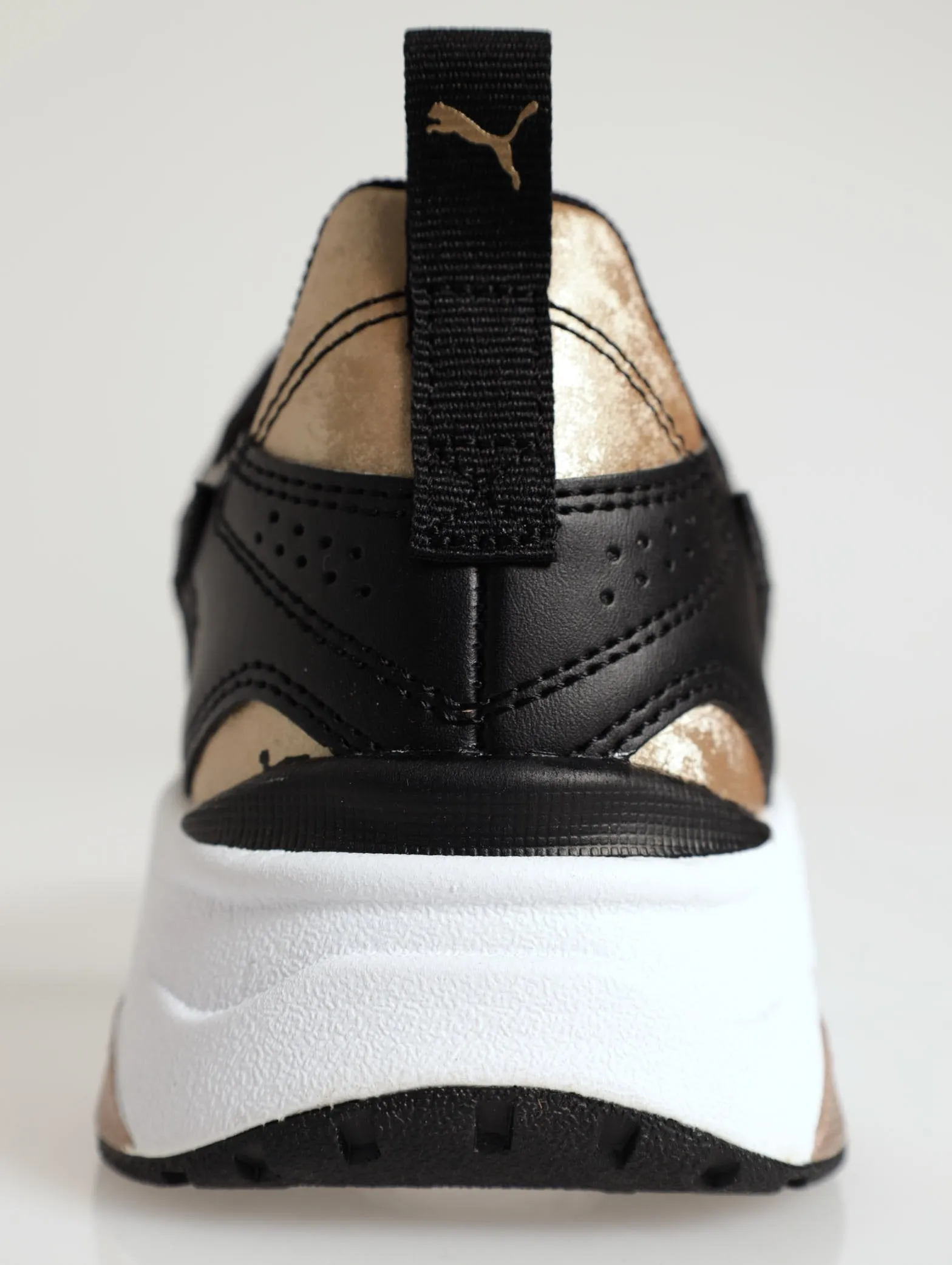 Trinity Lite Space Metallic Sneaker - Black