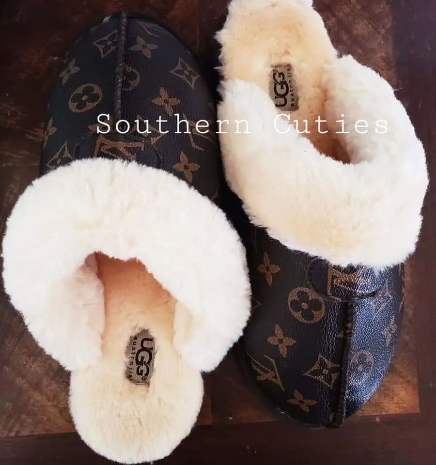 U Slippers