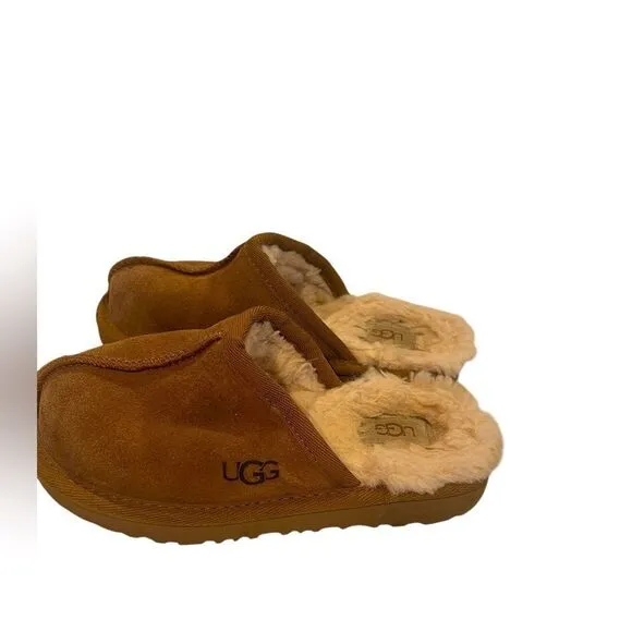 UGG Kids Keegan Slippers. Gently used.
