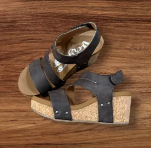 Very G Casper 2 Sandal in Chocolate
