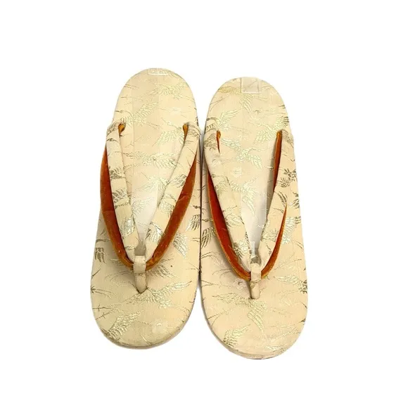 Vintage 1950s silk velvet traditional Japanese zori kimono sandals