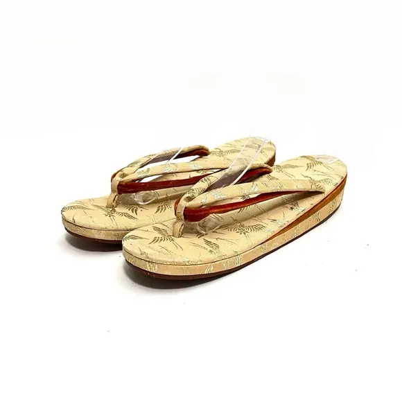 Vintage 1950s silk velvet traditional Japanese zori kimono sandals