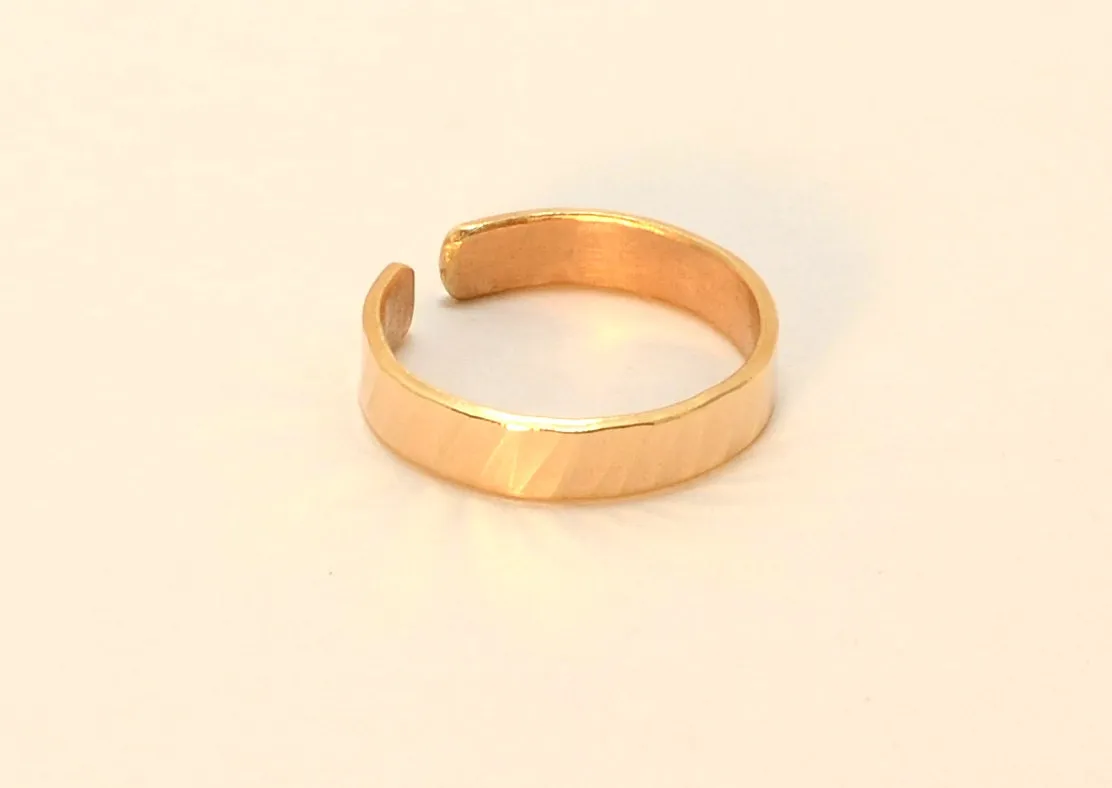 Yellow Gold Hammered Toe Ring - Solid 14k Gold
